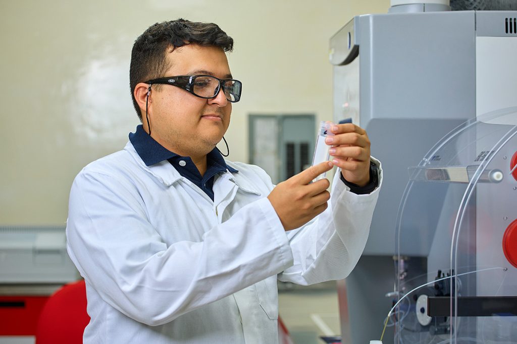 Pruebas: El CETIV concentra parte de las capacidades de investigación aplicada e innovación de Viakable para la industria del cable eléctrico.